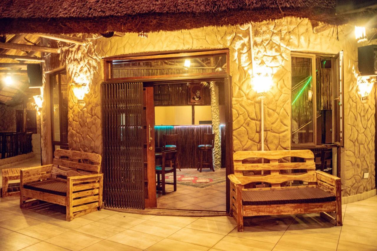 African Home Hotel Gaborone Exterior foto