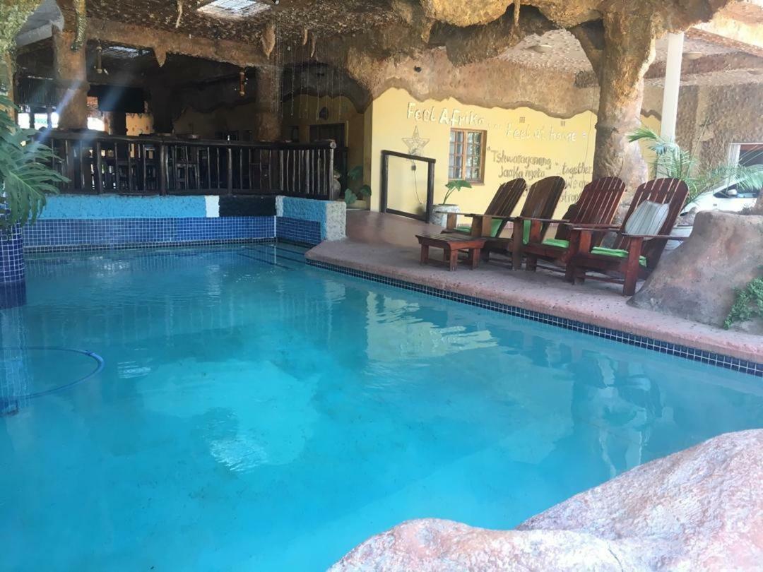 African Home Hotel Gaborone Exterior foto