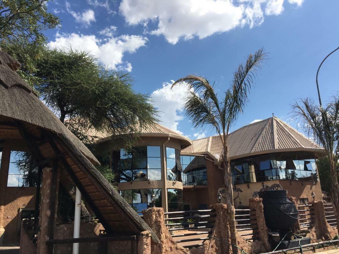 African Home Hotel Gaborone Exterior foto
